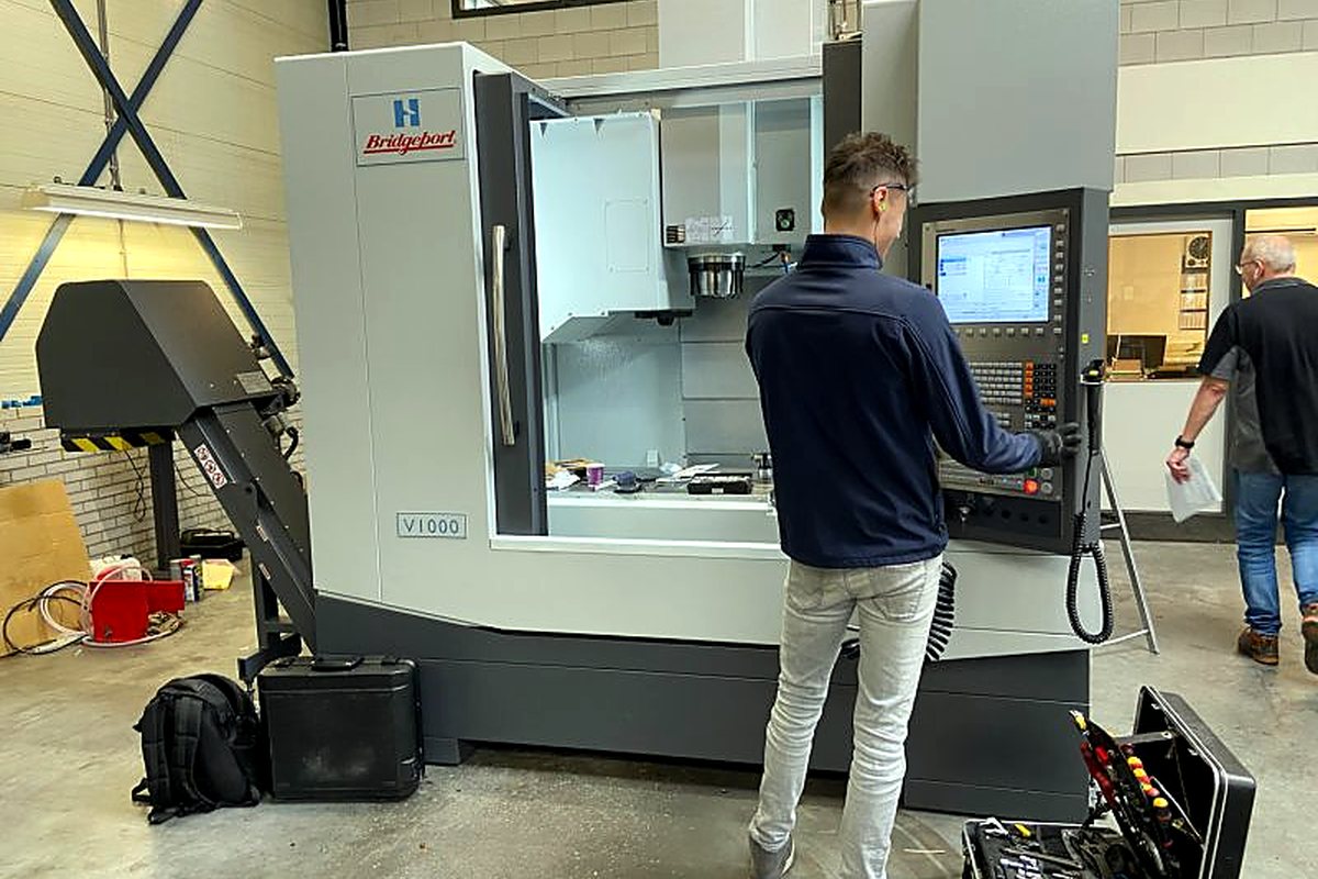 Hardinge Bridgeport V1000